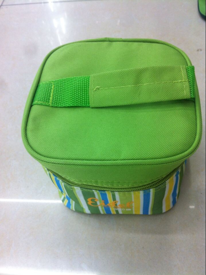 厂家直销批发时尚环保2021新款新型耐用耐脏玻璃保鲜碗2PC套装保鲜碗耐高温保鲜碗产品图