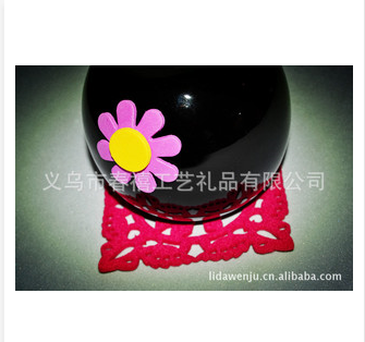 厂家供应毛毡杯垫可订做颜色亮丽款式新颖可以个性定制