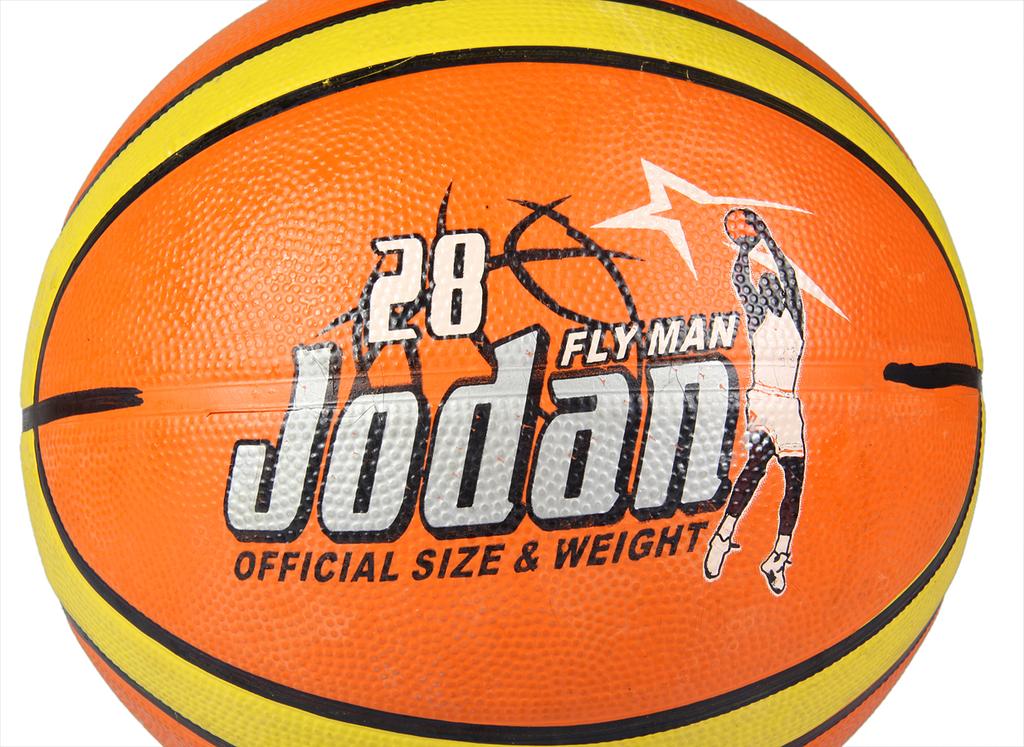 Wholesale of genuine Huangqiu basketballs with standard No. 7 basketball, indoor and outdoor anti-slip and wear-resistant cement floor Application Scenario