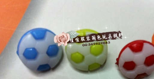 足球纽扣，卡通纽扣，儿童纽扣卡通儿童毛衣钮扣纽扣扣子儿童