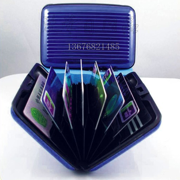 Waterproof, anti-magnetic, anti-metal card case, aluminum card box, bank card case, credit card holder, silver ID card holder Application Scenario