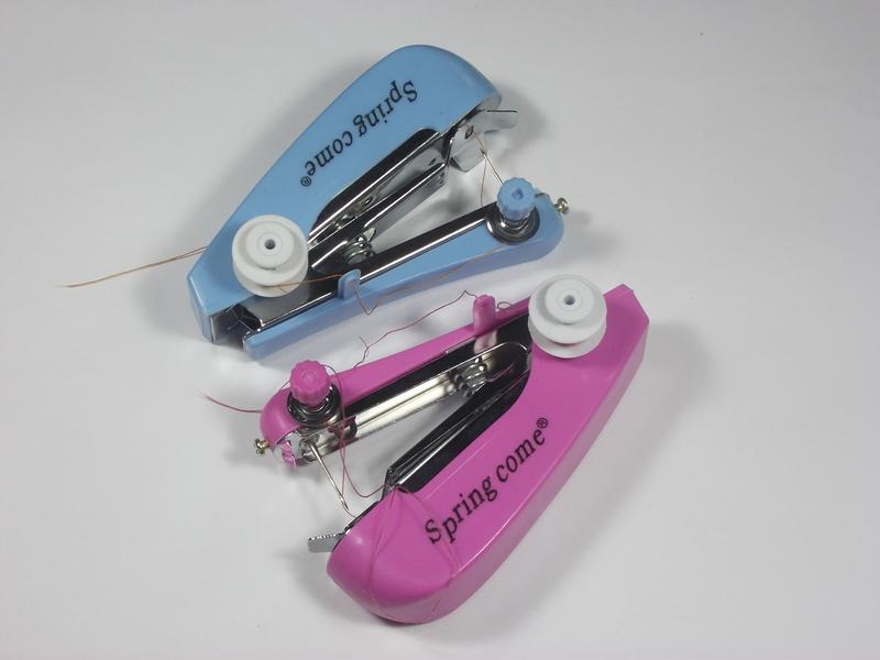 家用迷你手动缝纫机 便携式小型袖珍缝纫 迷你缝纫机有内付专利