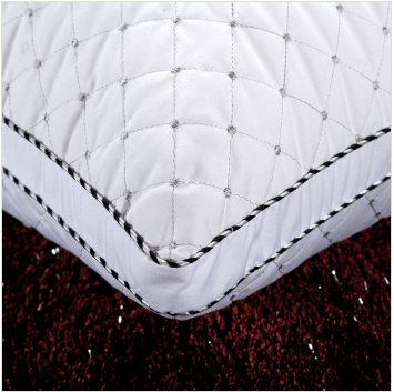 Zhenghao hotel supplies pillow core: High-elasticity, soft and comfortable feather velvet sleep pillow core for hotels and guesthouses Application Scenario