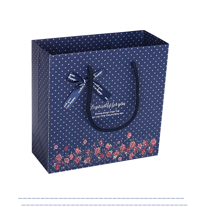 New Korean Fashion High-Grade Dark Polka Dot Bottom Gift Bag Birthday Gift Bag Tote Bag Return Gift Bag Application Scenario