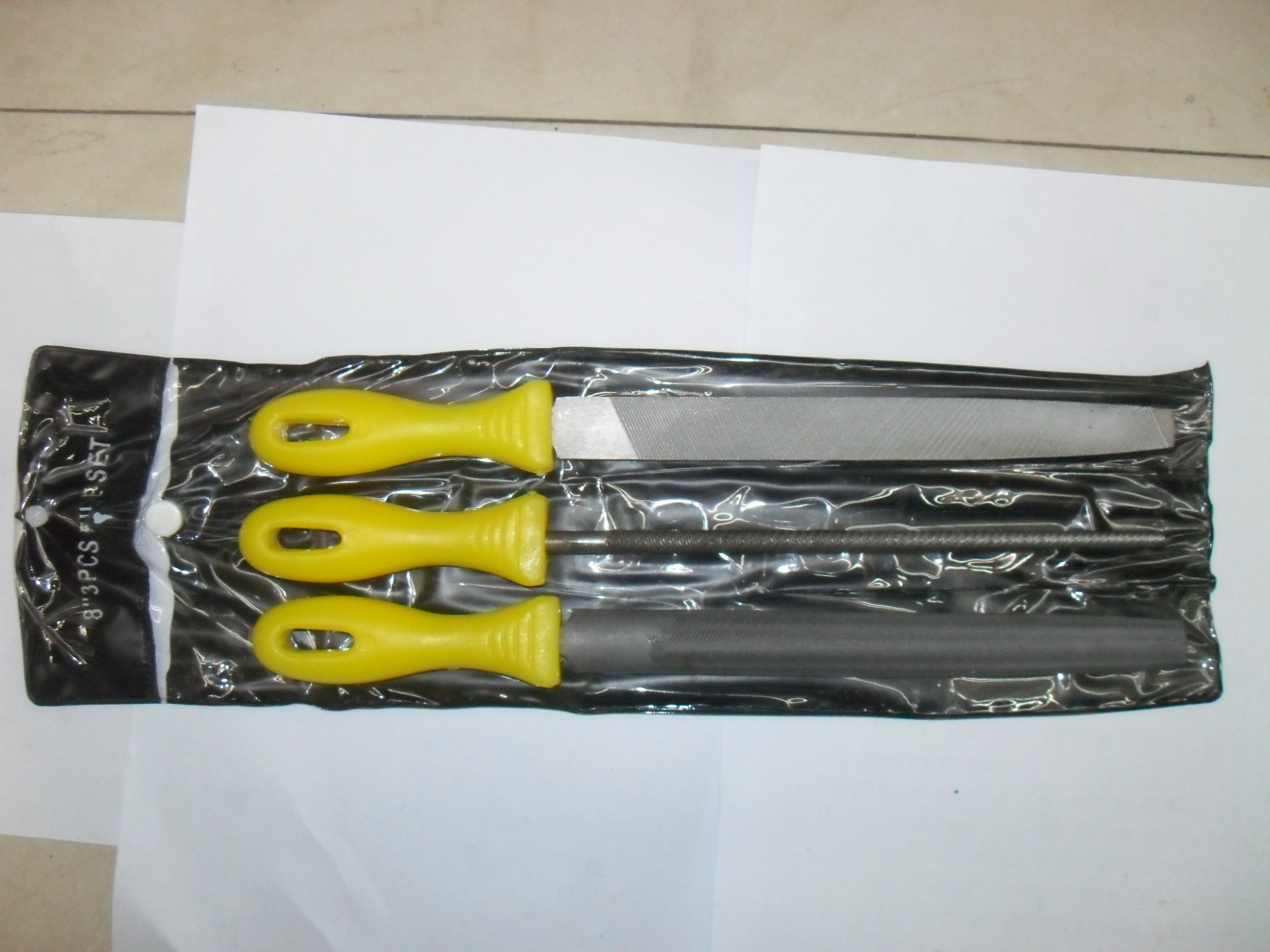 3PC steel file, 3PC woodworking file, bagged, plastic handle available in multiple colors Application Scenario