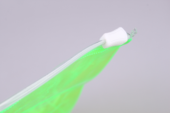 2014年时尚韩潮无齿拉链立体化妆包细节图