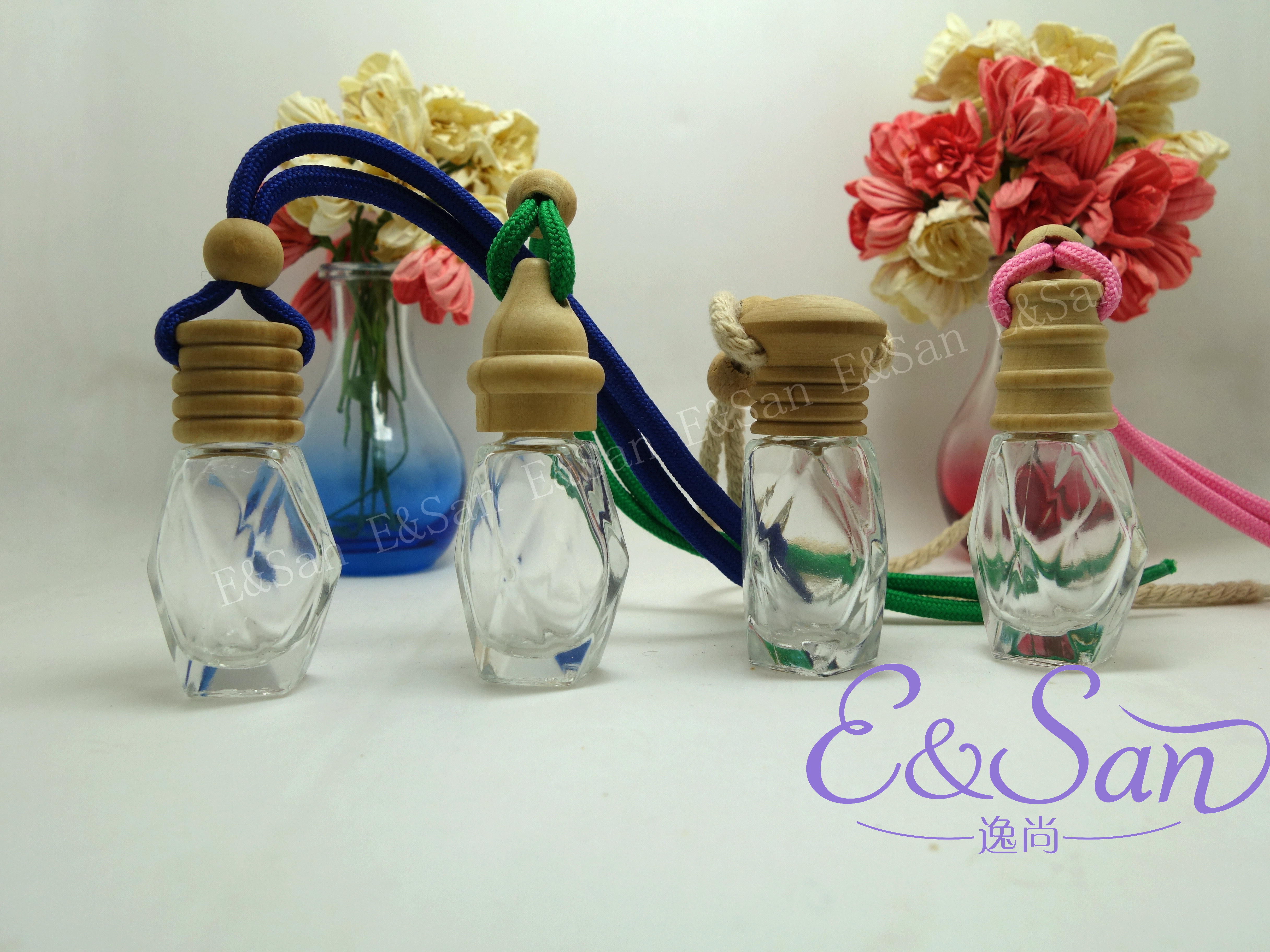 菱形瓶配木盖汽车挂件/新款FM619-8ML爆销
