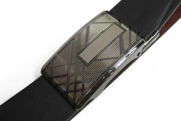 Automatic Buckle Men's Leather Belt Is A High-End And Atmospheric Choice With A Good Accessory For Formal Wear details Picture