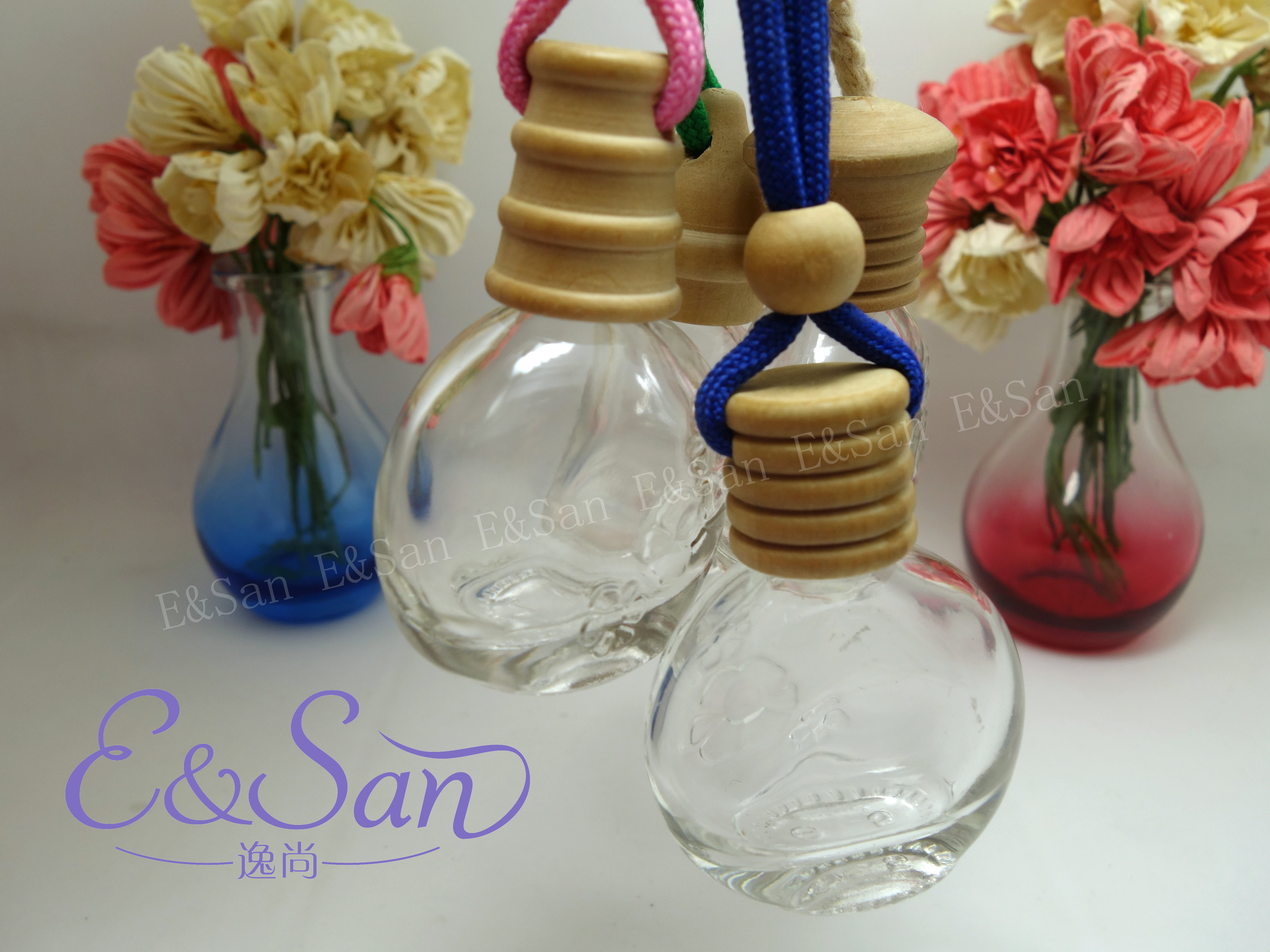 批发香水汽车挂件/新混款扁圆小花配木盖FM619-15ML