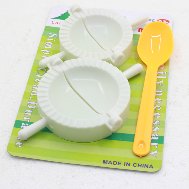 Two sets of high-quality dumpling-making tools, spoon dumpling molds and dumpling clips are available in stock for wholesale at two yuan Application Scenario
