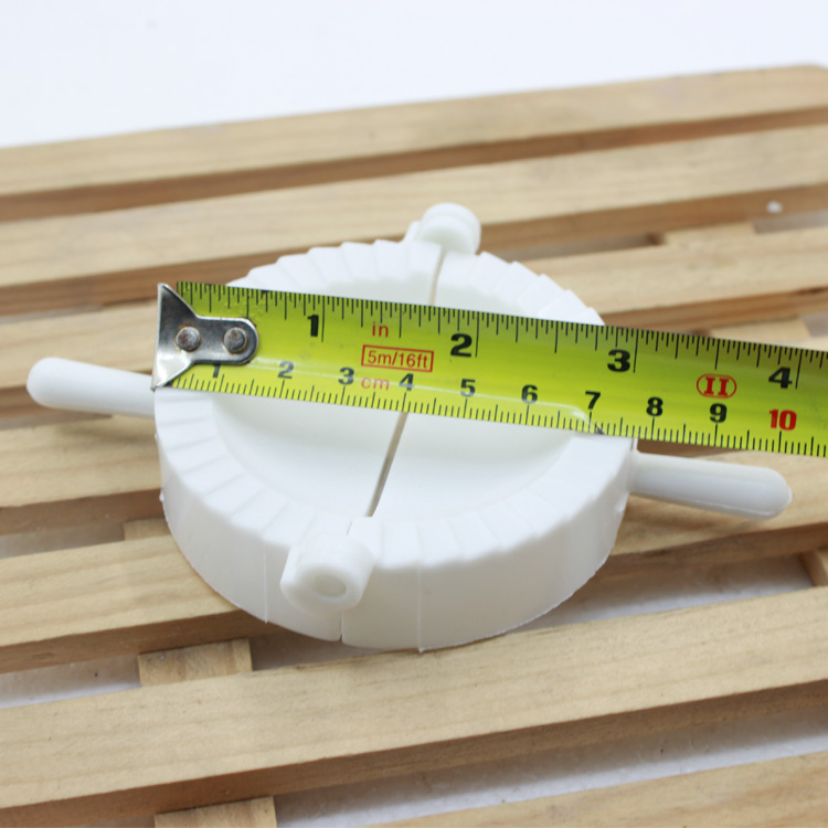 Two sets of high-quality dumpling-making tools, spoon dumpling molds and dumpling clips are available in stock for wholesale at two yuan Specification image