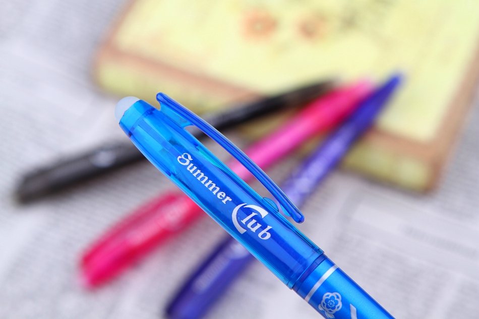 Magic Friction temperature-controlled erasable gel pen