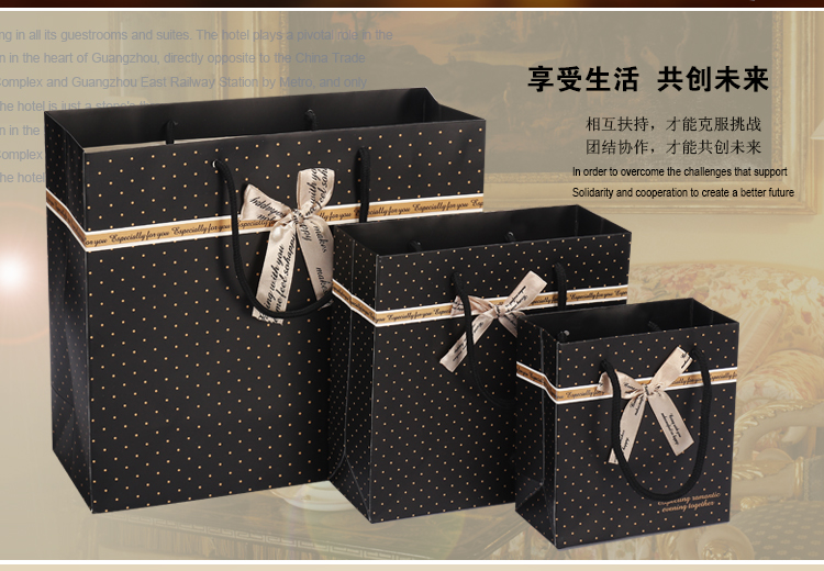 Korean Foundation Blue Bow Gift Bag Paper Bag High-Grade Wedding Gift Bag Gift Bag Clothing Bag Tote Bag Application Scenario