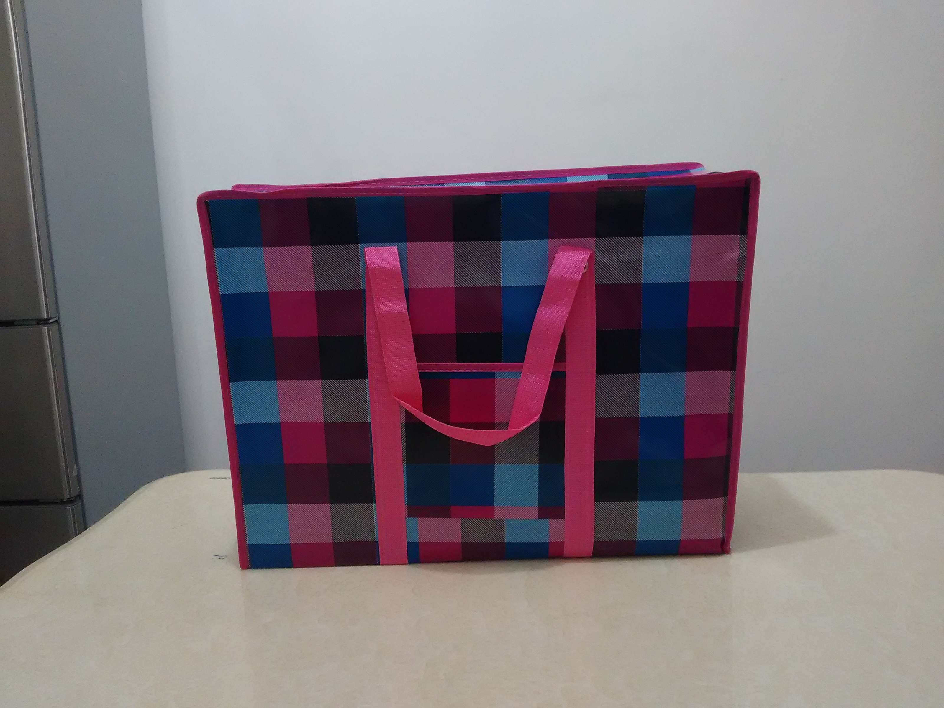 Factory direct sales of non-woven bags. Woven bags. Handbags. Supermarket shopping bags. details Picture