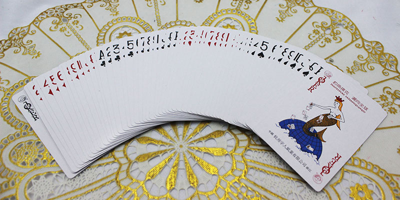 钓鱼封面扑克批发 特价扑克牌休闲娱乐 玩具桌游棋牌室细节图