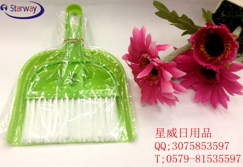 迷你畚斗带刷子，桌刷，电脑健盘刷，桌面清洁刷，带小簸箕扫把