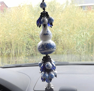 Wholesale auto pendants blue and white porcelain auto pendants ceramic auto accessories auto decoration supplies