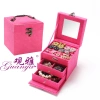 The new three inner layers carry a jewelry box, a small bag, a jewelry box, and a flip cover jewelry box, which is elegant and stylish details Picture