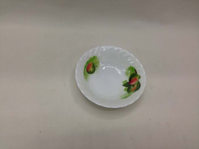 djsn melamine bowls, melamine plates, trays, resin trays, melamine plates