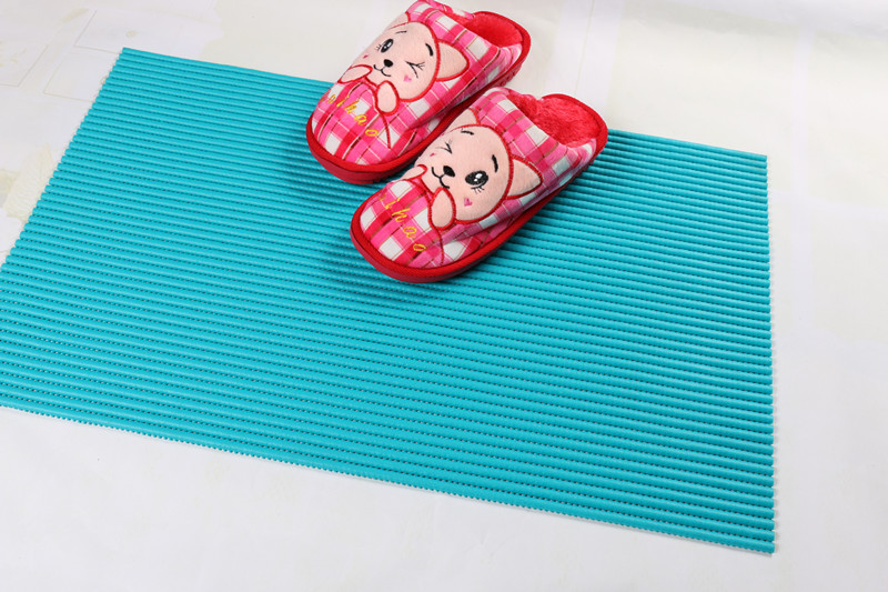 New Explosive Manufacturers Direct Sales Of Non-Slip Mat Pvc Non-Slip Mat Strip Plain Mat details Picture