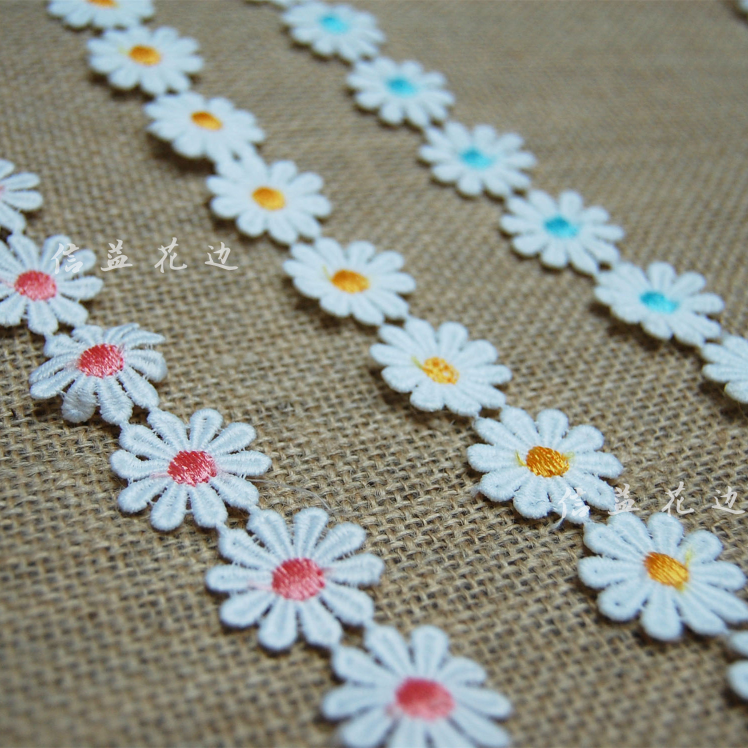 Nuevo gran punto leche seda 2,5 cm 10 pétalos flores soluble en agua bordado DIY tela accesorios Application Scenario