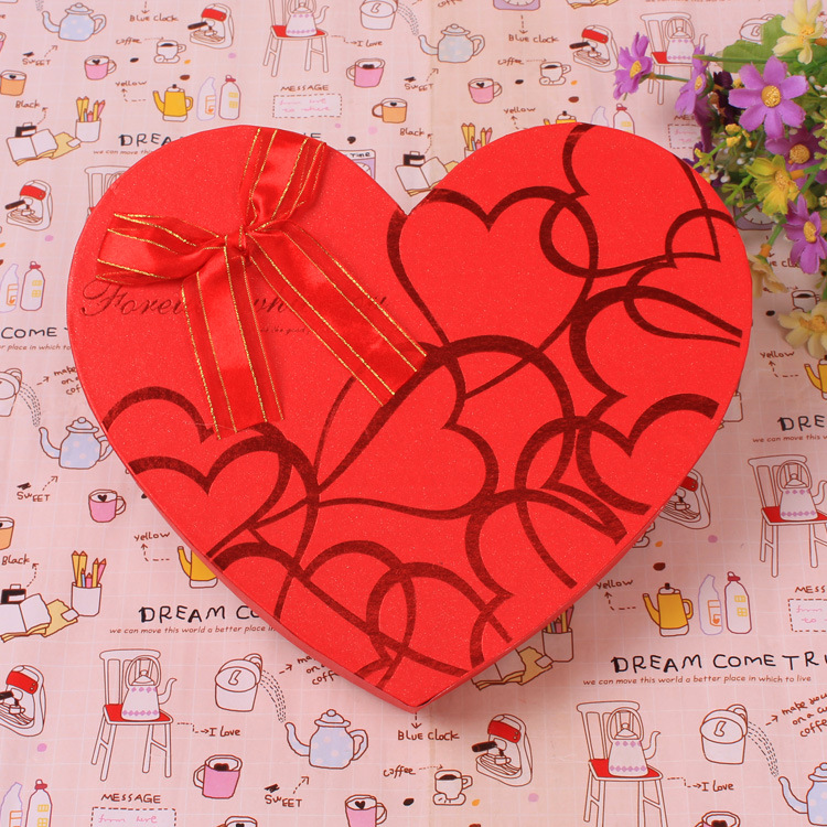 韩版心形高档纸盒礼品盒 蝴蝶结烫金巧克力盒