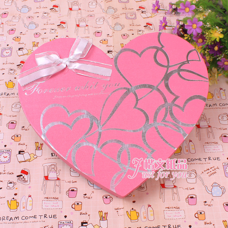 韩版蝴蝶结丝带爱心礼品盒 精美包装盒10格巧克力盒详情图2