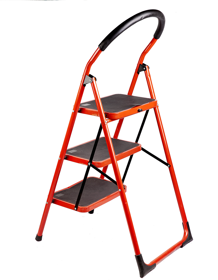 厂家直销 家用梯子多步梯 铁梯子 三步梯子折叠梯