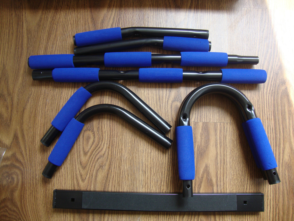 Double arm strengthener on the door and abdominal exerciser on the door iron gym Application Scenario