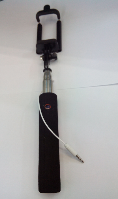 高品质手机线控自拍杆 相机自拍杆便携伸缩三脚架式游戏机电玩适配质量好