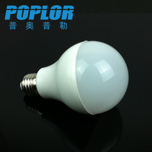 LED球泡灯 9W 塑料LED灯泡 LED灯 节能环保PP产品图