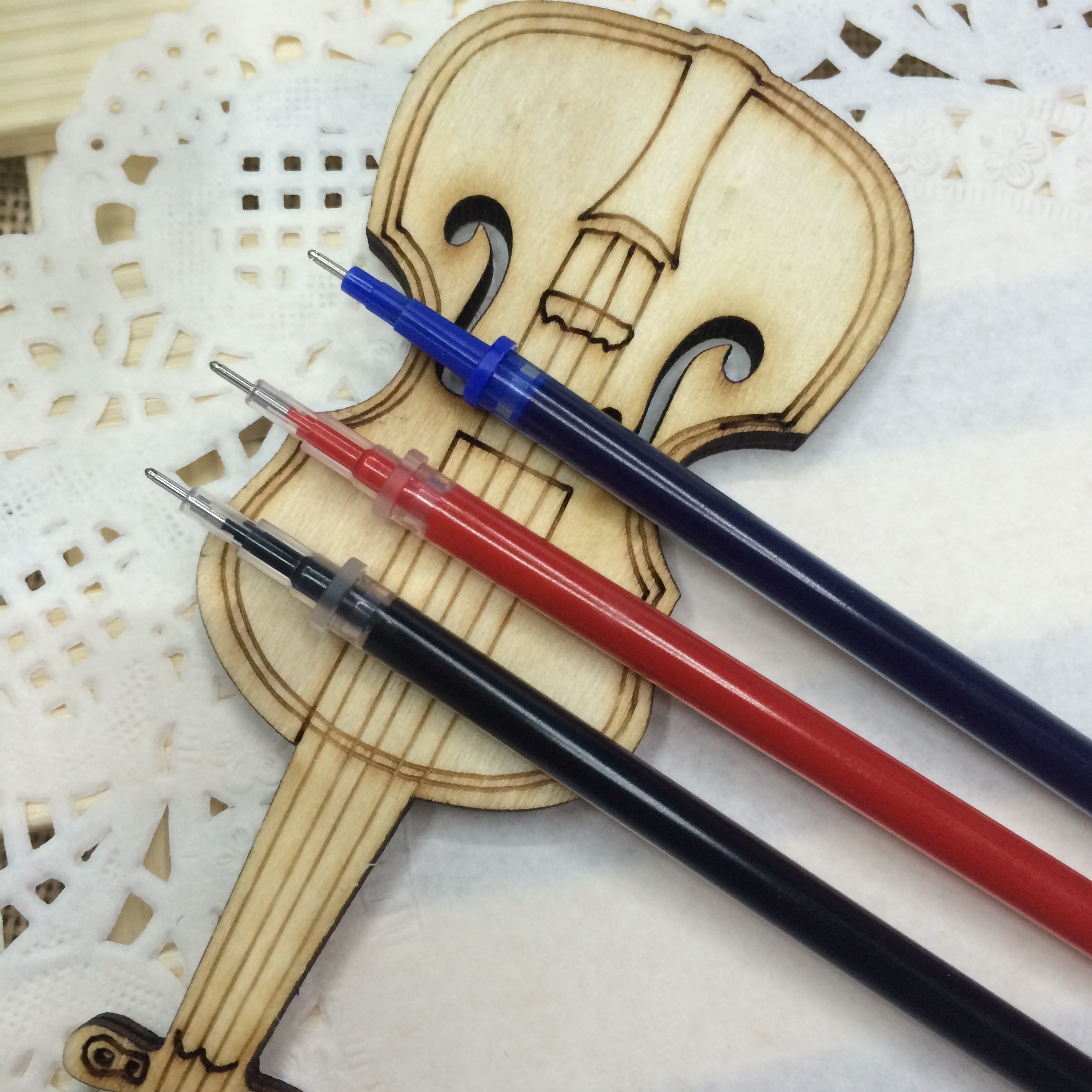 Wanbang 185 student office pen refill, gel pen refill, 0.5mm Application Scenario