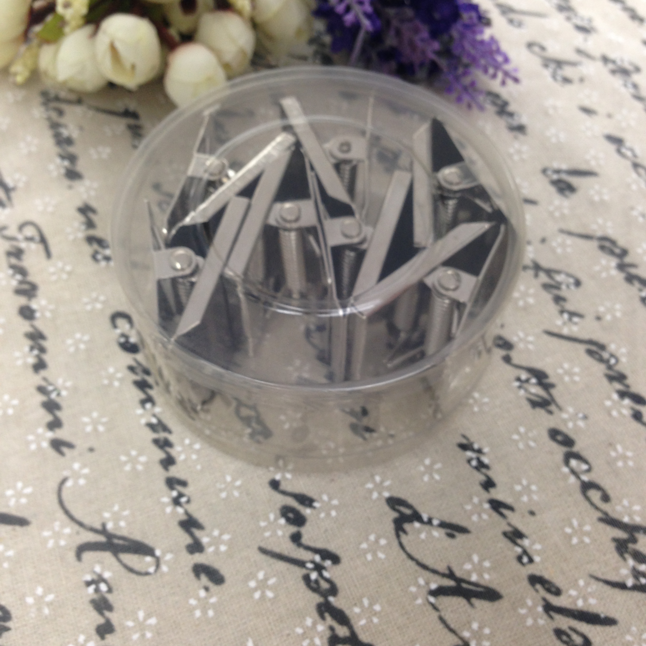 木制衣服夹子/山形夹20cm/正方形飞机盒子/喷漆夹子/无纺布收纳产品图