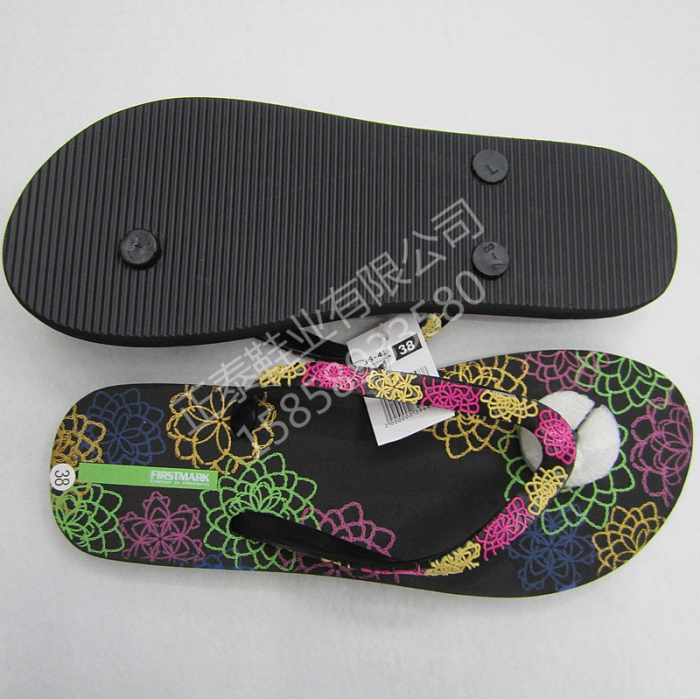 Black EVA patterned flip-flops for casual beach flip-flops Specification image