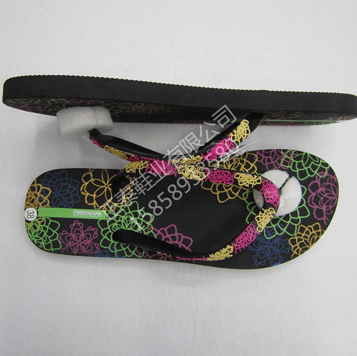 Black EVA patterned flip-flops for casual beach flip-flops details Picture