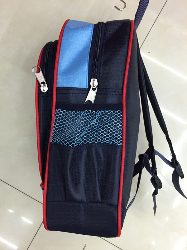 新款 汽车卡通儿童书包 双肩包 学生书包产品图