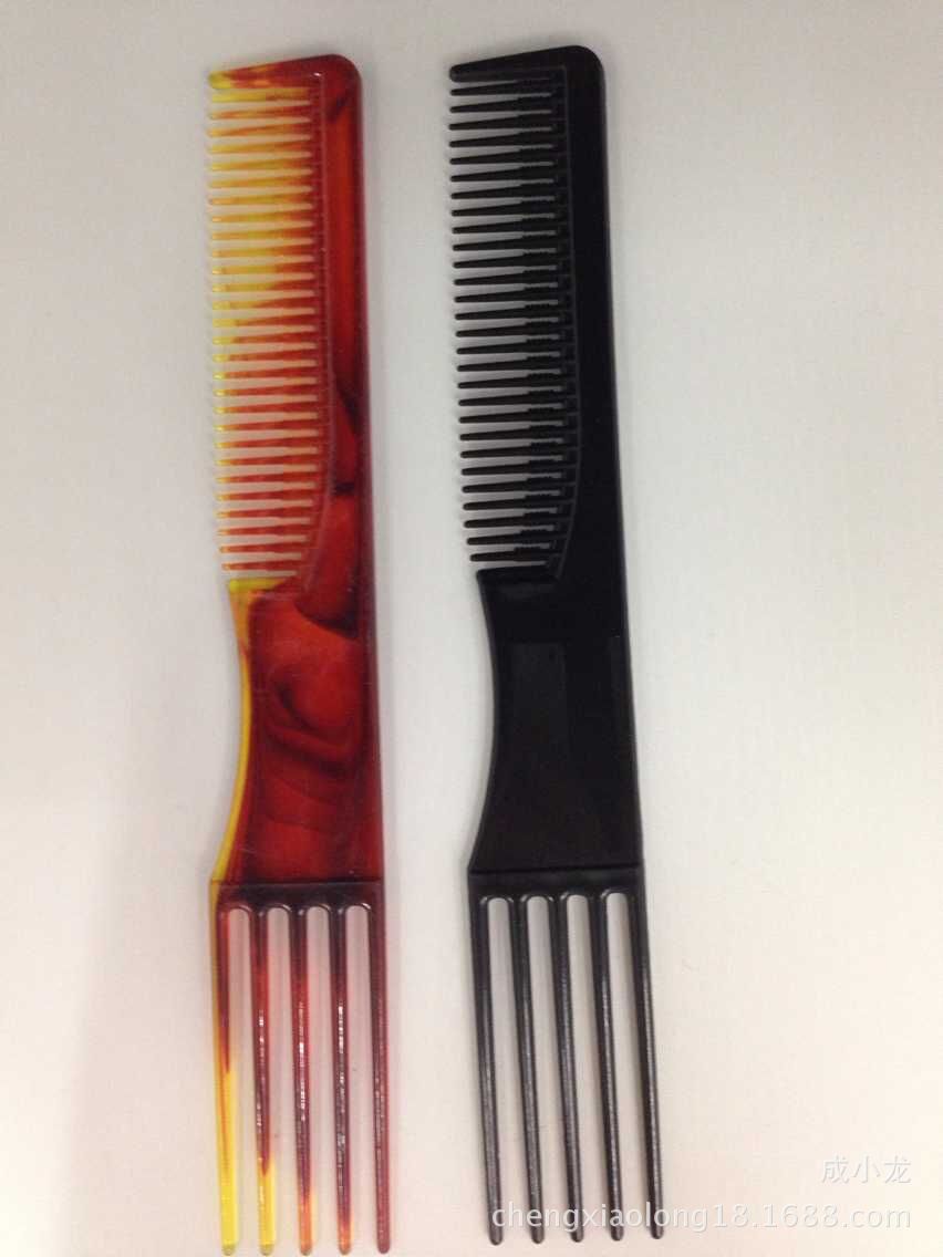 Wholesale hairdressing combs specially designed for hairdressers in barber shops details Picture