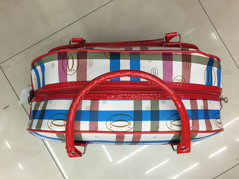 2015新款 女生红色条纹时尚背包 书包 旅行包 手拎包详情图2