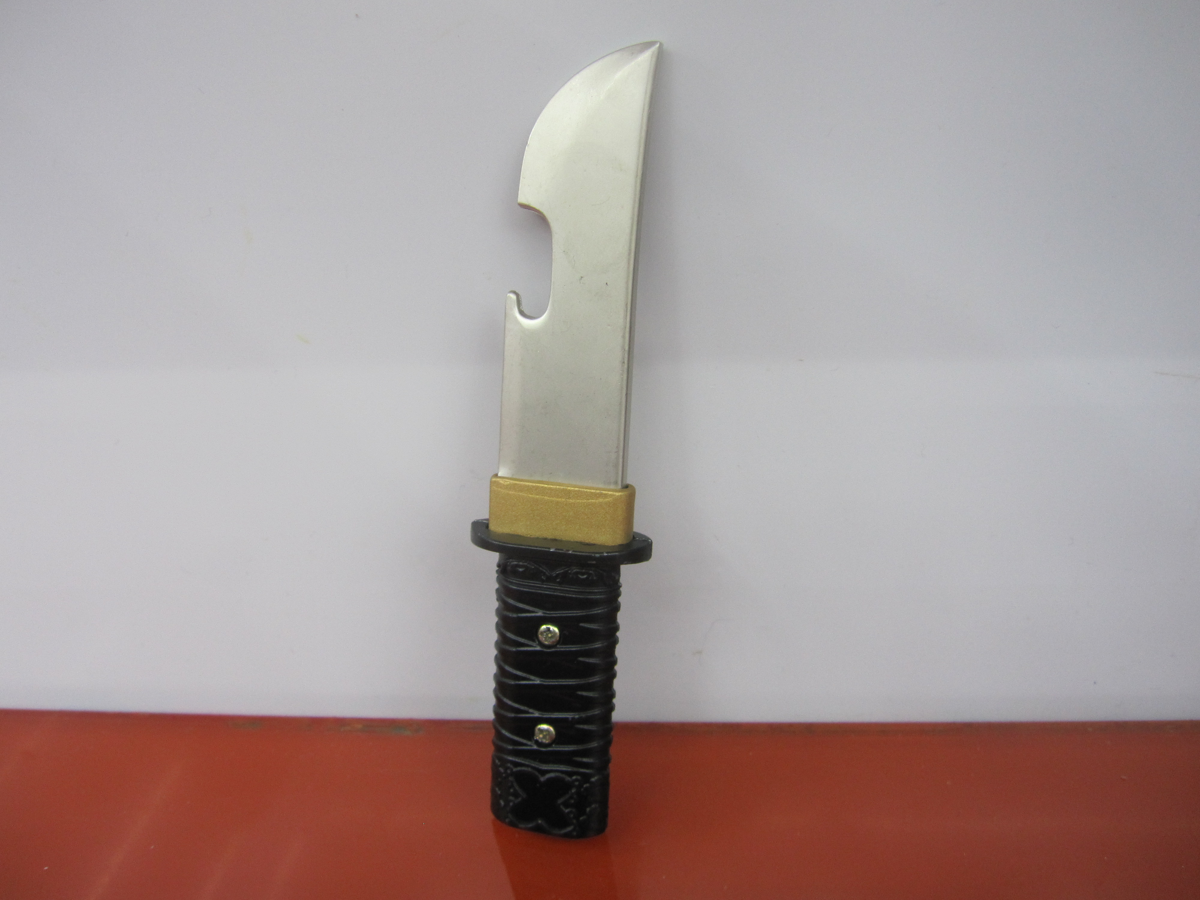 KAFKA Creative Gift Knife Bottle opener Dagger Wine bottle opener Beer bottle opener full figure