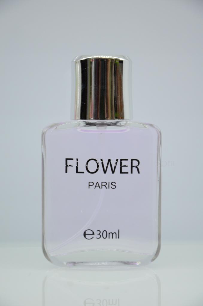 In 2015, domestic perfume with a long-lasting light floral scent was sold directly by the manufacturer in 30ML details Picture