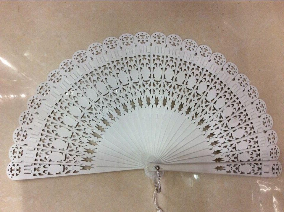 白色蕾丝花边 木头扇