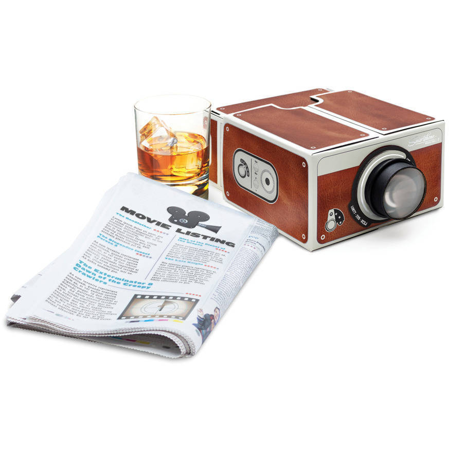 The second generation DIY mobile phone projector is suitable for large screen mobile phone projection