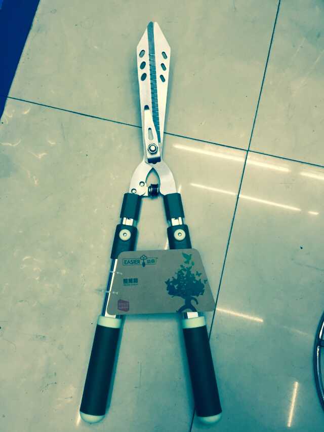 Fence scissors pruning scissors Pruning green hedge pruning scissors