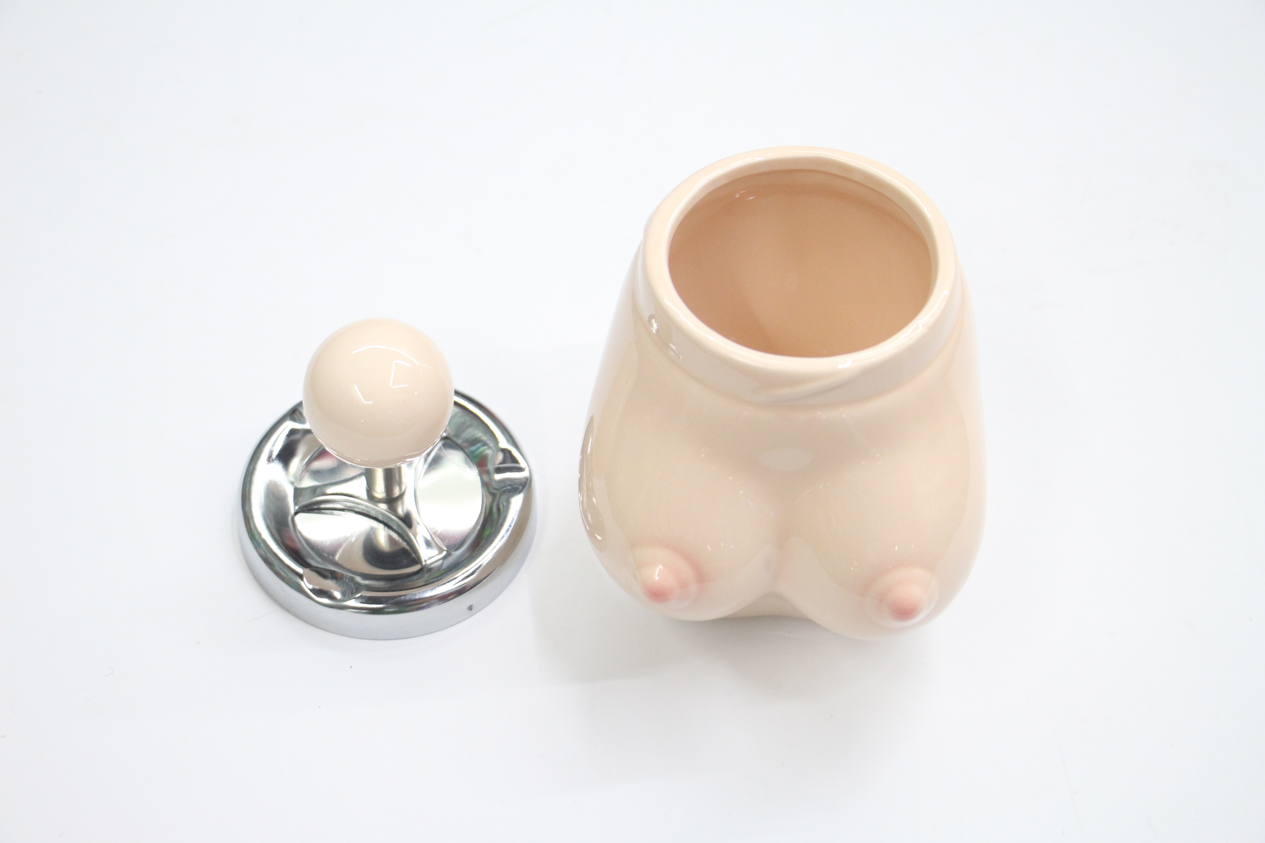 性感人体烟缸 陶瓷制品 创意摆件细节图