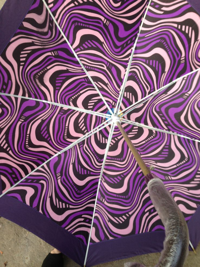Purple upward-curved hook umbrella advertising umbrella details Picture