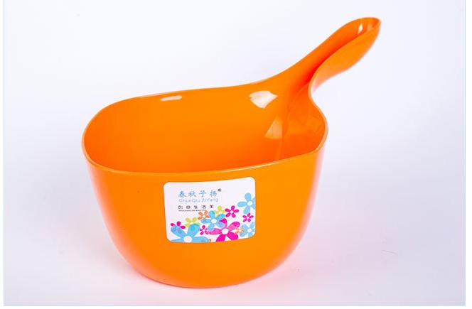 炫彩优质水勺 厨房用品塑料水舀 无毒加厚水瓢 时尚沐浴勺子产品图