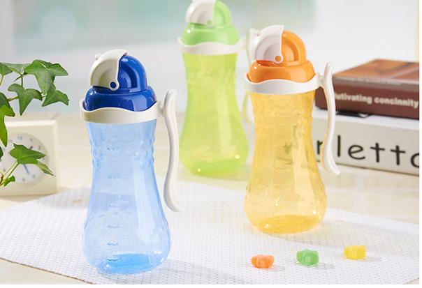 简约贝亲大容量企鹅吸水杯吸管学饮宝宝300mL训练杯子产品图