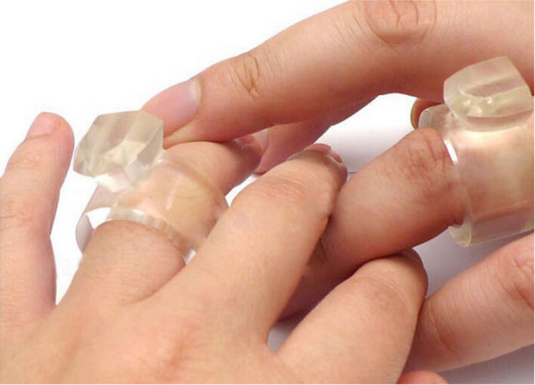 Yiwu Haohuo Ai Ice Ring, ice grid ring design, ice grid chocolate cake mold details Picture