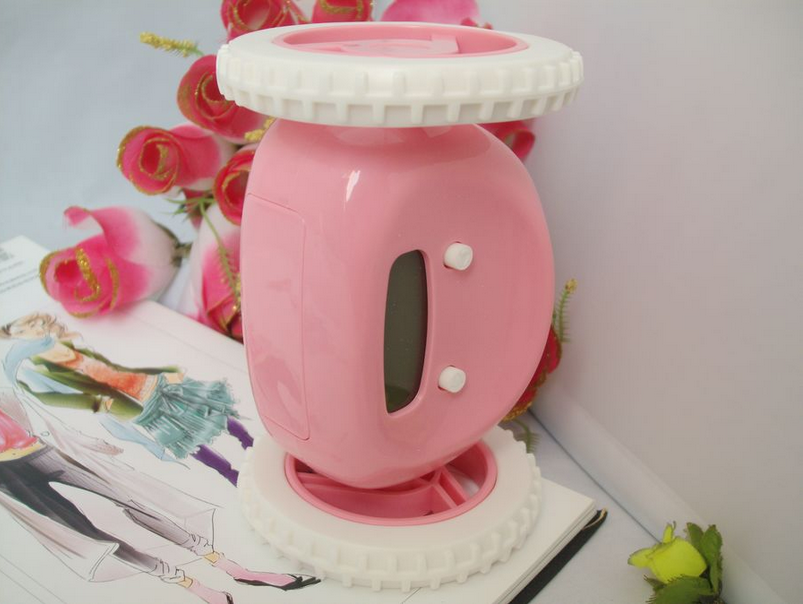 Creative new strange running alarm clock Lazy alarm clock magic will run wheel alarm clock