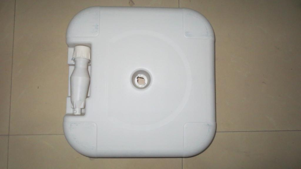 We offer a wide range of plastic sun umbrella water holders in stock at delivery prices in Yiwu Application Scenario